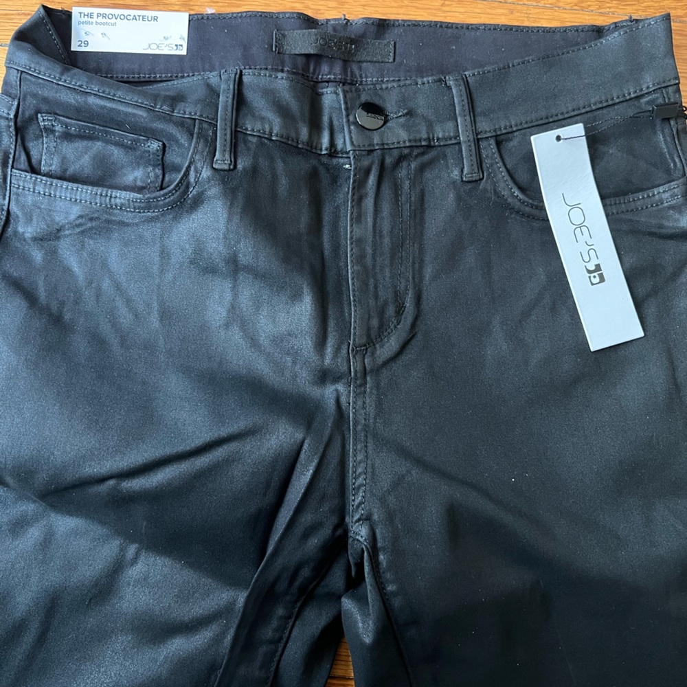 The Provocateur - Petite Bootcut Black stretch - Size 29